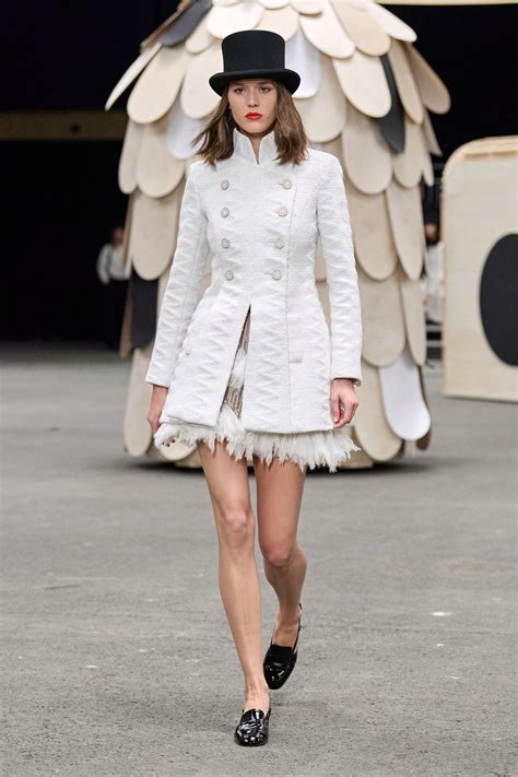 Chanel Spring 2023 Couture Collection 